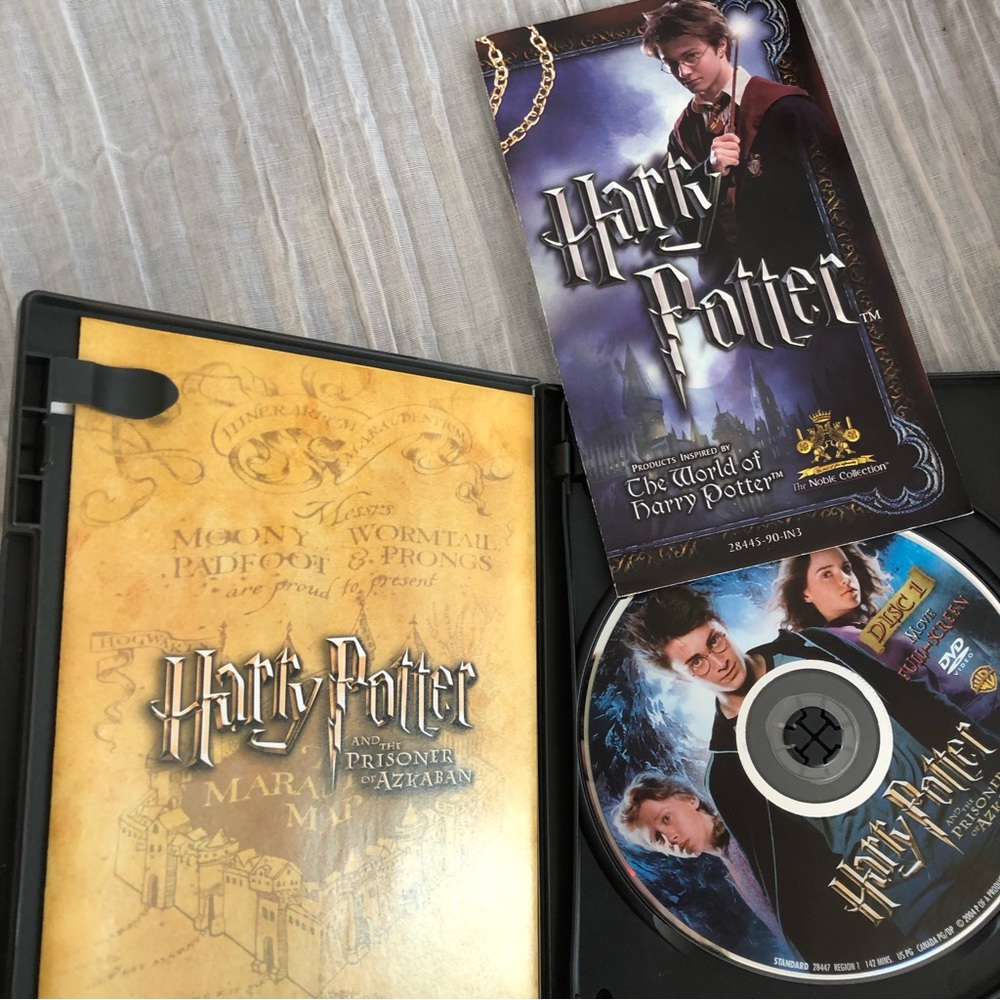 HARRY POTTER #3 Prisoner of Azkaban paperback book & DVD - Picture 6 of 11